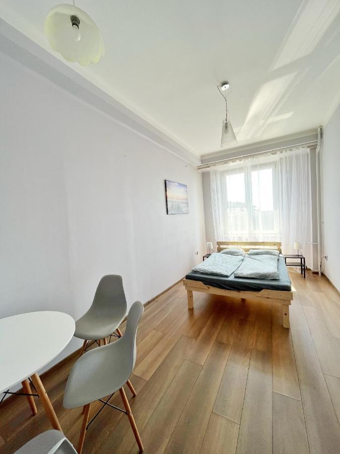 Room In Old Town Krakau Buitenkant foto